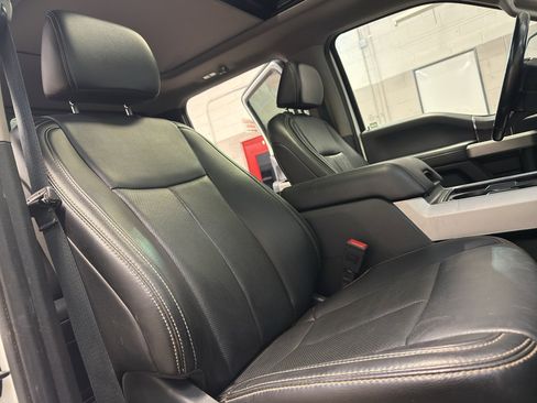 Used 2021 Ford F350 Lariat image 23