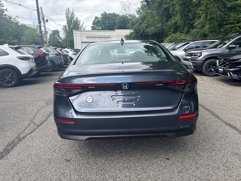 Used 2023 Honda Accord EX image 8