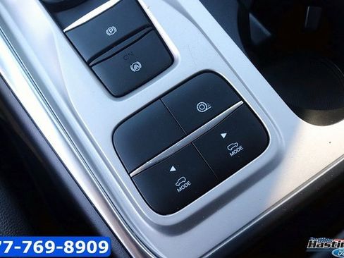 Used 2022 Ford Explorer Limited w/ Equipment Group 301A image 23