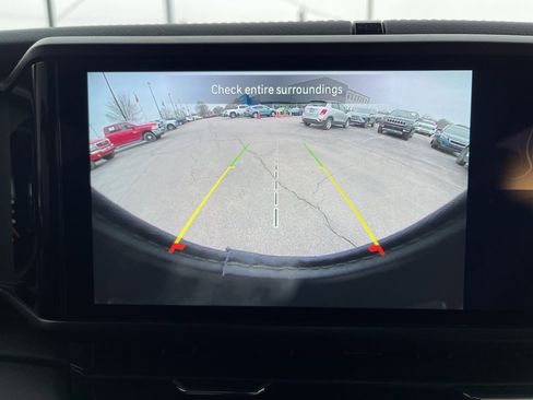 Used 2024 Jeep Wrangler Rubicon image 12