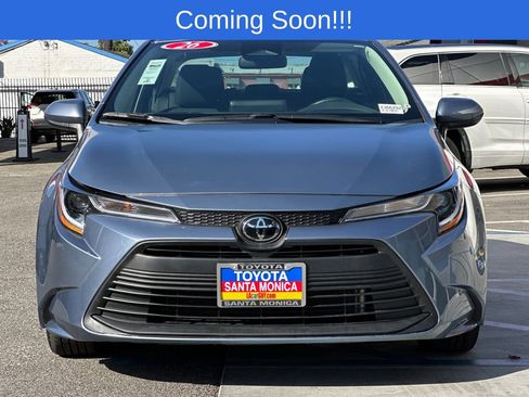 Used 2026 Toyota Corolla LE w/ LE Premium Package FWD image 9