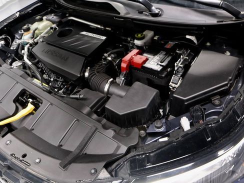 Certified 2022 Nissan Rogue SV image 18