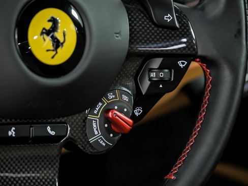 Used 2022 Ferrari F8 Tributo RWD image 27