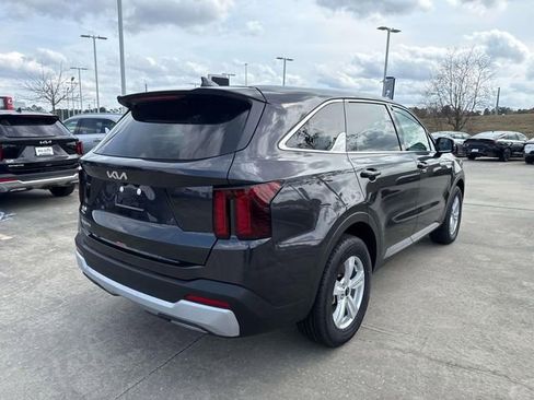New 2026 Kia Sorento LX image 8