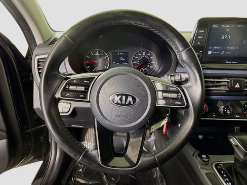 Used 2021 Kia Seltos S image 13