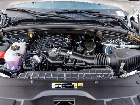 New 2025 Jeep Grand Cherokee Laredo image 27