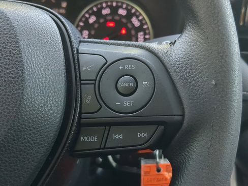 Used 2020 Toyota RAV4 LE image 24