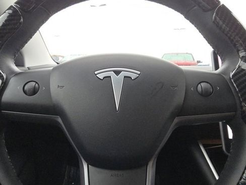 Used 2020 Tesla Model 3 Performance image 31