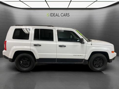 Used 2015 Jeep Patriot Sport FWD image 4