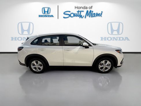 Certified 2023 Honda HR-V LX image 8