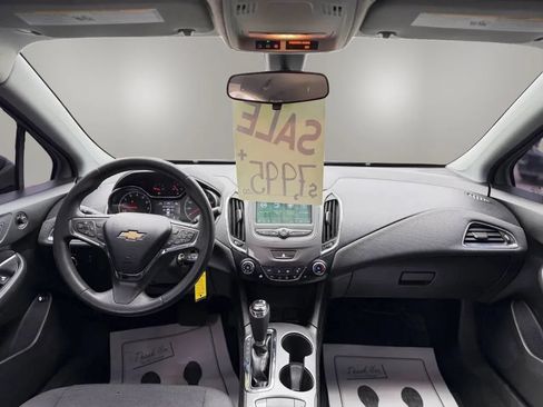 Used 2019 Chevrolet Cruze LT w/ LT Fleet Convenience Package FWD image 12