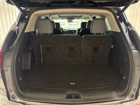 Used 2021 Buick Enclave Essence w/ Sound and Sites Package AWD/4WD image 31