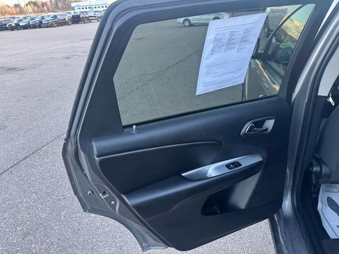 Used 2013 Dodge Journey SXT image 13