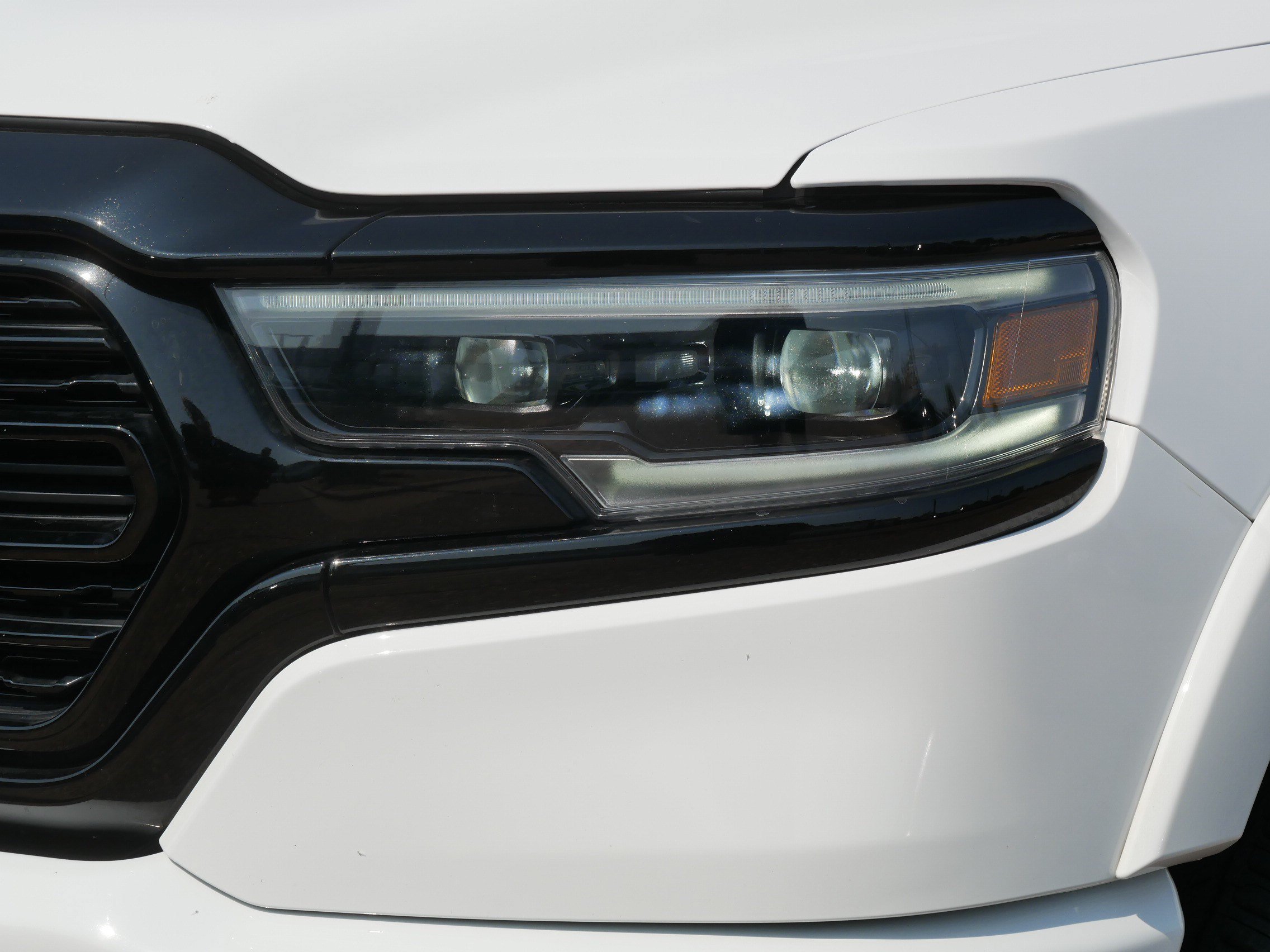 Used 2022 RAM 1500 Limited AWD/4WD image 16