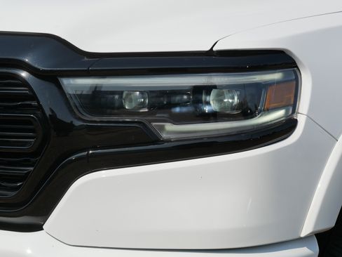 Used 2022 RAM 1500 Limited AWD/4WD image 16