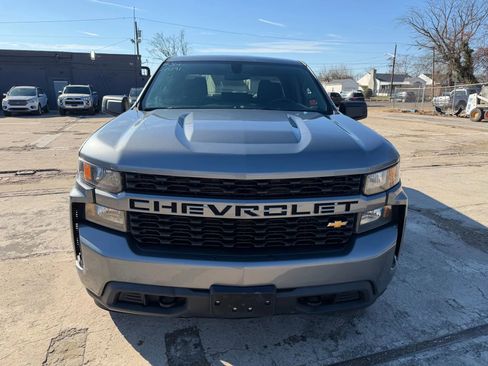 Used 2019 Chevrolet Silverado 1500 Custom w/ Custom Convenience Package image 12