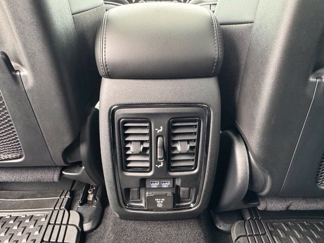 Used 2021 Jeep Grand Cherokee Limited AWD/4WD image 13