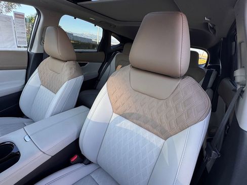 New 2026 Nissan Murano Platinum image 10