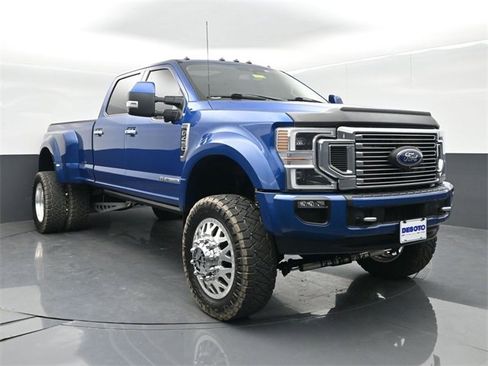 Used 2022 Ford F450 Limited image 1