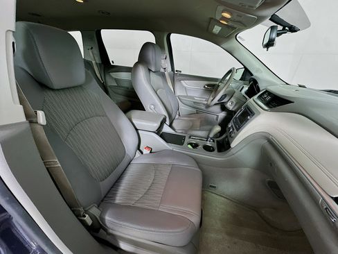 Used 2014 Chevrolet Traverse LS image 30