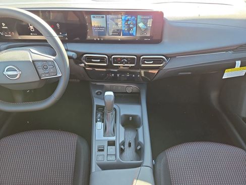 New 2026 Nissan Sentra SR w/ Floor Mat Package FWD image 24