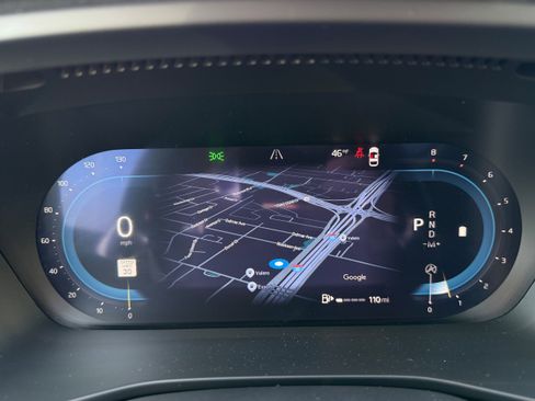 Certified 2025 Volvo XC40 B5 Plus image 18