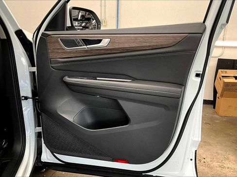 New 2026 Volkswagen Atlas SEL image 30