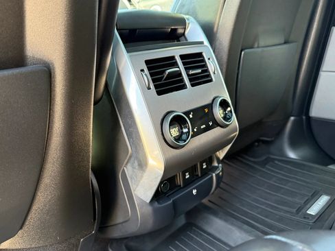 Used 2018 Land Rover Range Rover Sport HSE AWD/4WD image 16