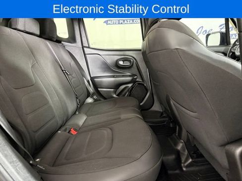 Used 2017 Jeep Renegade Altitude AWD/4WD image 20