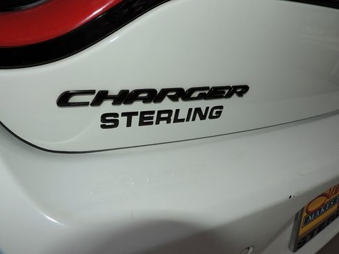 Used 2020 Dodge Charger SXT w/ Blacktop Package RWD image 15
