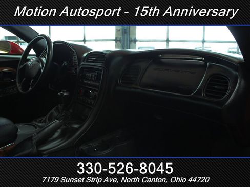 Used 2004 Chevrolet Corvette Coupe w/ Preferred Equipment Group RWD image 34