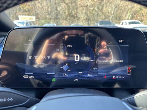 New 2026 Chevrolet Equinox EV LT image 18