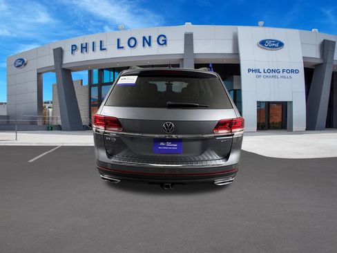 Used 2023 Volkswagen Atlas SE w/ Panoramic Sunroof Package AWD/4WD image 4