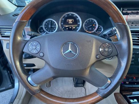 Used 2013 Mercedes-Benz E 350 E 350 4MATIC Sedan 4D image 12