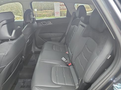 New 2026 Kia Niro EX image 23