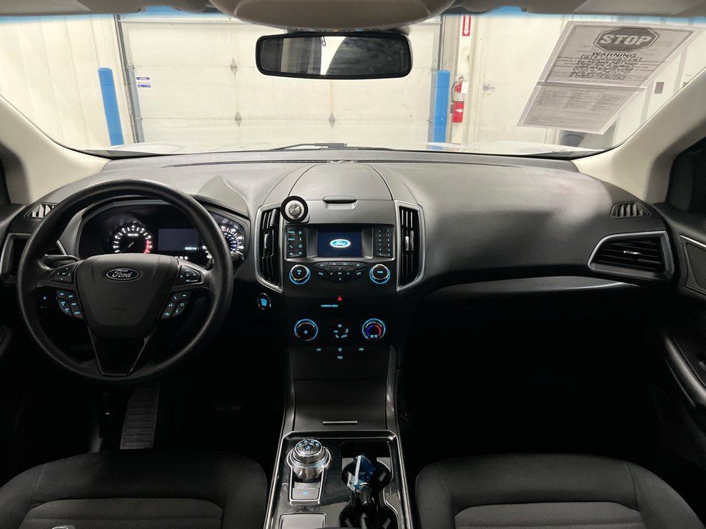 Used 2019 Ford Edge SE FWD image 10