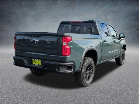 Certified 2025 Chevrolet Silverado 1500 ZR2 w/ Dark Appearance Package image 9
