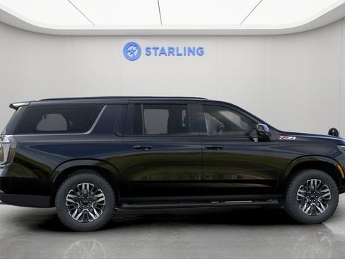 New 2026 Chevrolet Suburban Z71 w/ Comfort Package AWD/4WD image 6