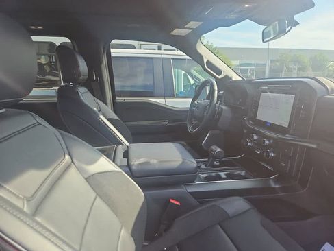 Used 2025 Ford F150 Raptor AWD/4WD image 13