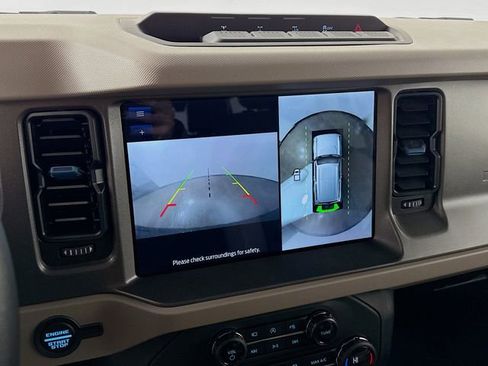 Used 2024 Ford Bronco Wildtrak image 14
