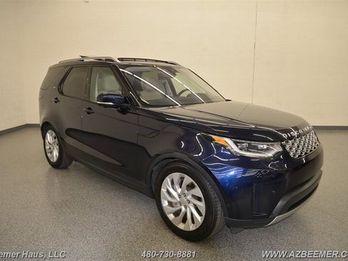 Used 2022 Land Rover Discovery S image 6