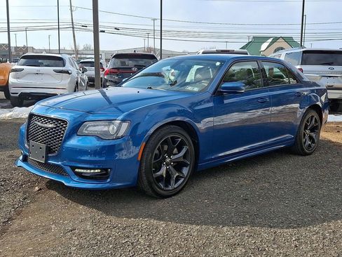 Used 2022 Chrysler 300 Touring L w/ Popular Equipment Group image 3