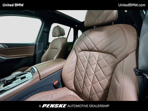 New 2026 BMW X5 xDrive40i w/ M Sport Package AWD/4WD image 5