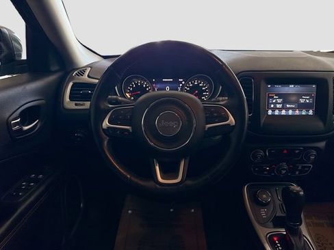 Used 2019 Jeep Compass Latitude w/ Popular Equipment Group AWD/4WD image 22