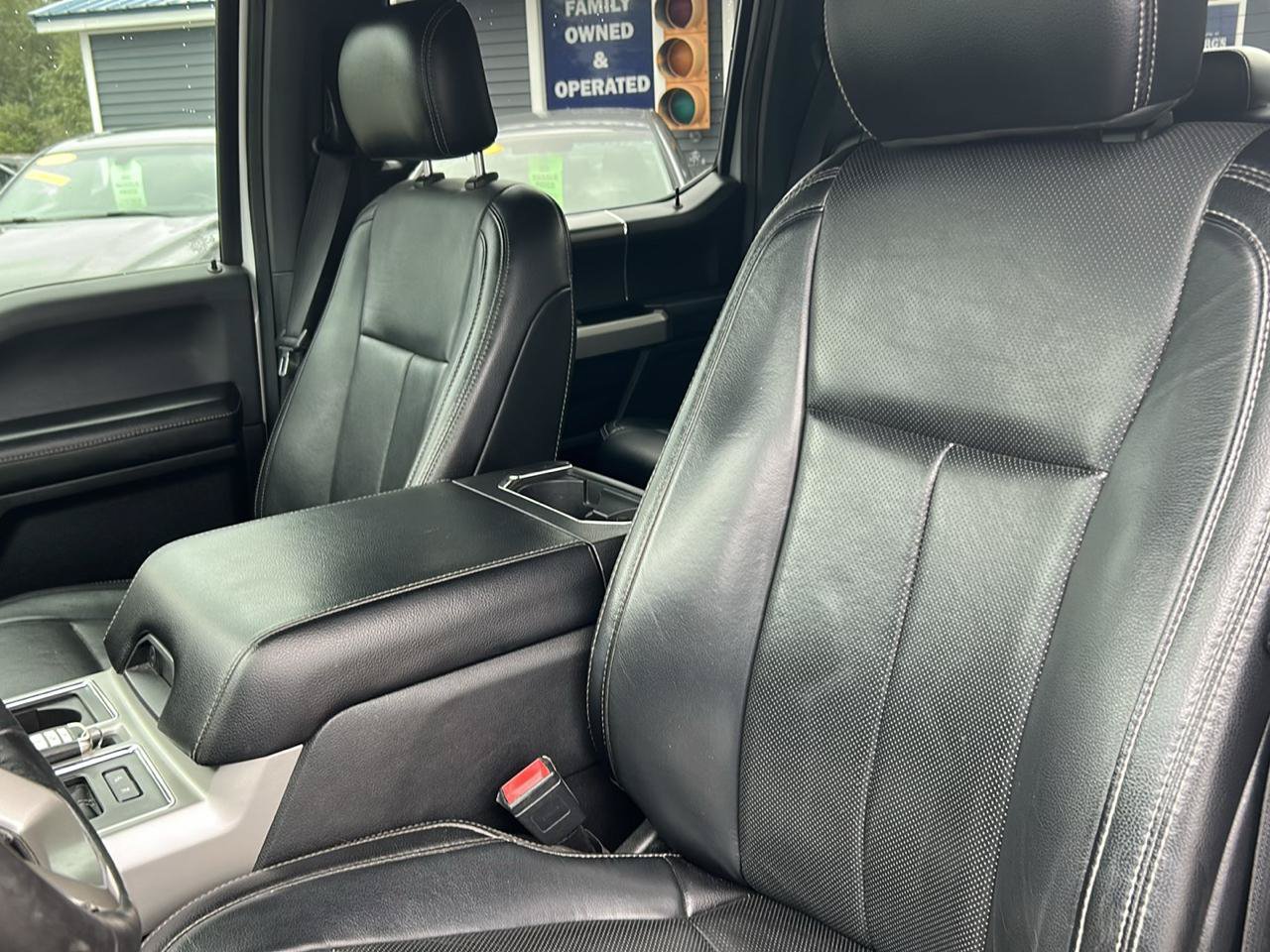 Used 2018 Ford F150 Lariat w/ Equipment Group 502A Luxury AWD/4WD image 21