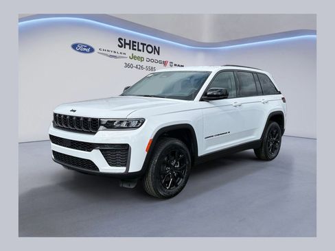 New 2026 Jeep Grand Cherokee Altitude AWD/4WD image 1