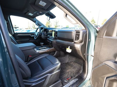 New 2025 Chevrolet Silverado 1500 LT w/ Z71 Off-Road Package image 31