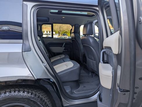 Used 2023 Land Rover Defender 110 X-Dynamic SE AWD/4WD image 45