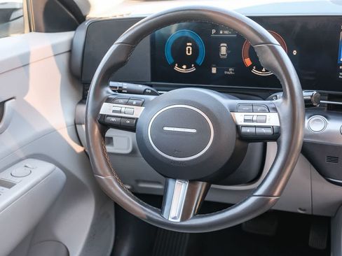 Used 2024 Hyundai Kona SEL FWD image 17