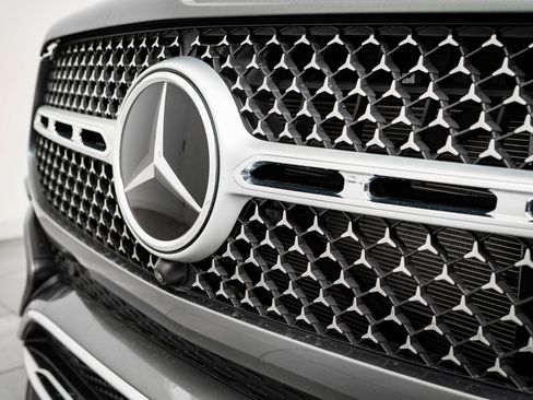 Certified 2024 Mercedes-Benz GLE 350 4MATIC image 3